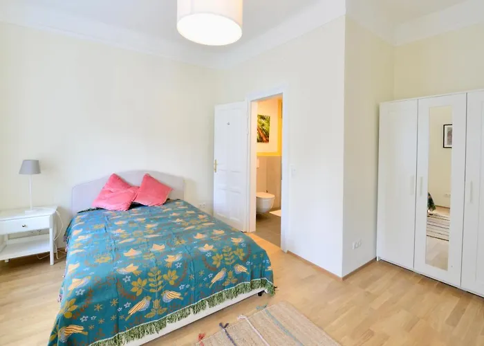 Apartment Spacious And Comfy With 3 Bedrooms