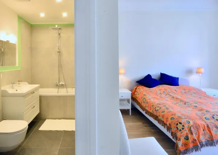Spacious And Comfy With 3 Bedrooms *